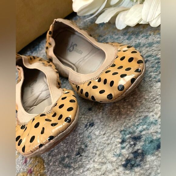 Yosi Samra “Samara” tan black patent leather polka dot flats 7 - Picture 3 of 8